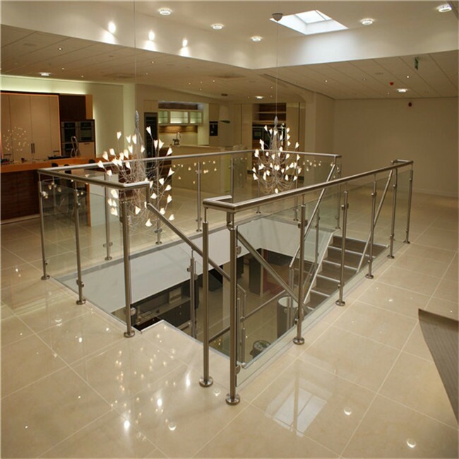 Post Glass Railing