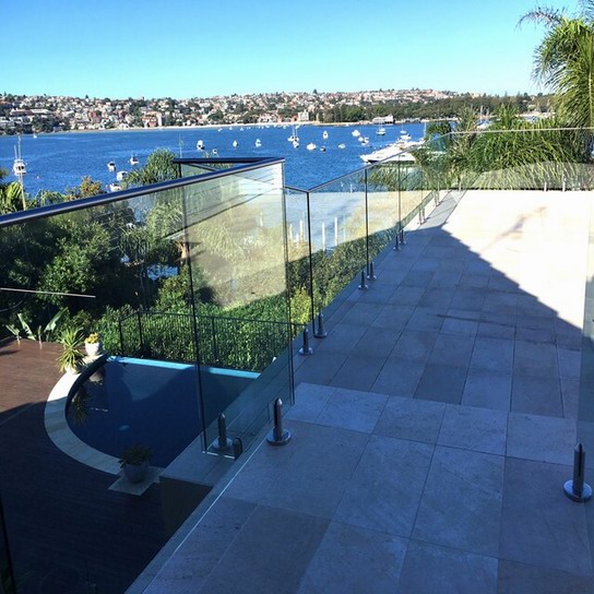 spigot glass railing12